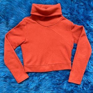 ALO Yoga Cropped Turtle Neck Sweatshirt